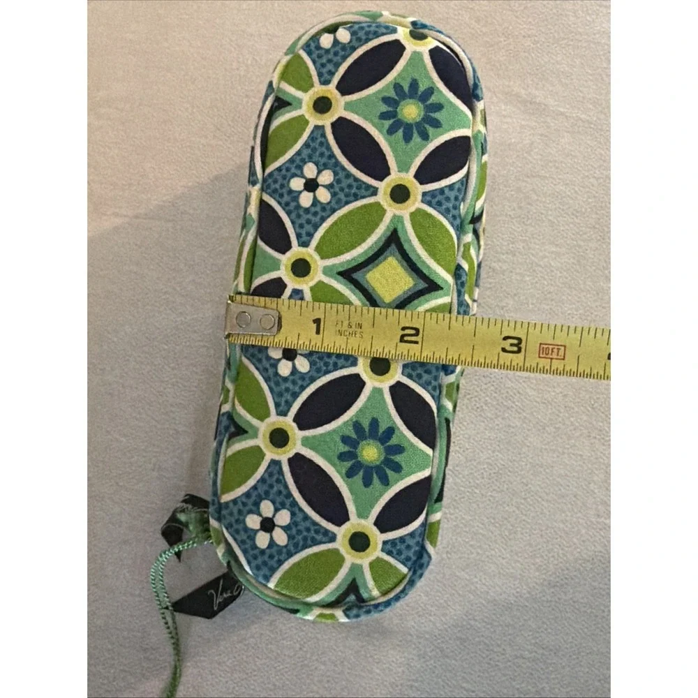 Vera Bradley Daisy Daisy Deep Zippered EYE/SUNGLASS CASE - New with Tag NWT